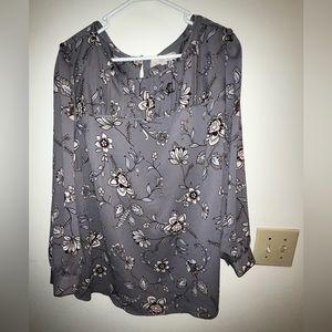 Light weight ladies floral blouse, long sleeve, beautiful purple.